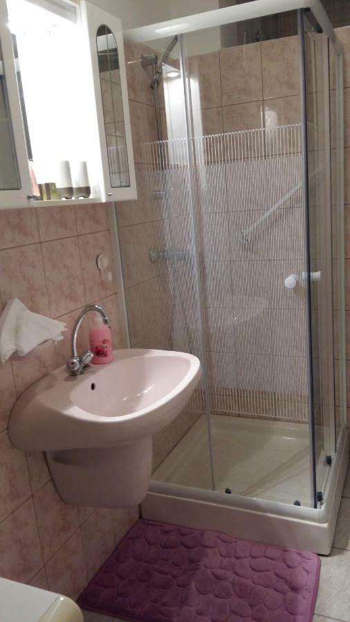 Heni Apartman Kanije Dış mekan fotoğraf