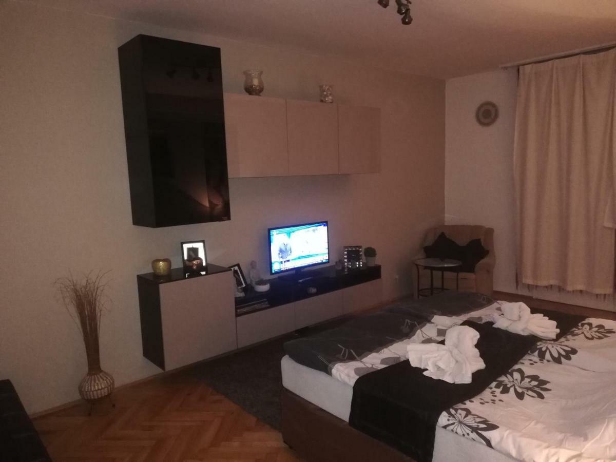 Heni Apartman Kanije Dış mekan fotoğraf